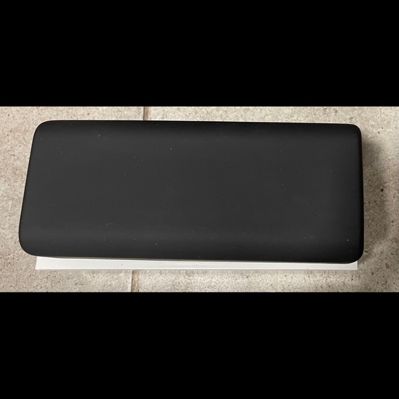 NEW Givenchy Black Sunglass Case - Picture 9 of 11